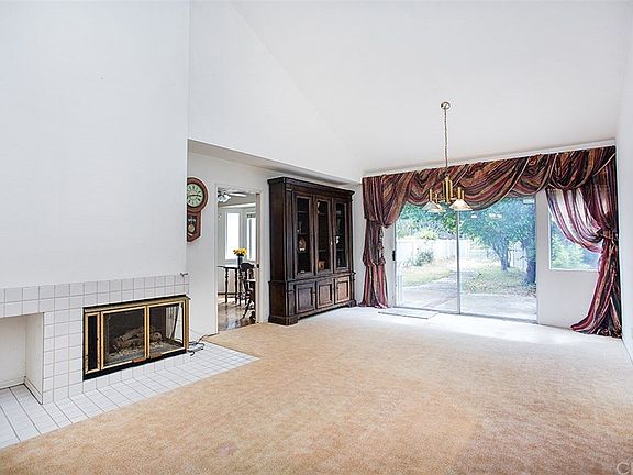 4th image of 81 Willowood #11