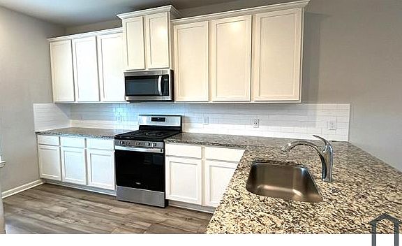 4th image of 216 Aceves Ct