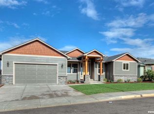 665 Shelokum Dr, Silverton, OR 97381