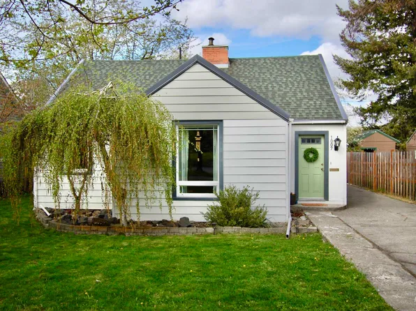 1007 S Adams St, Moscow, ID 83843