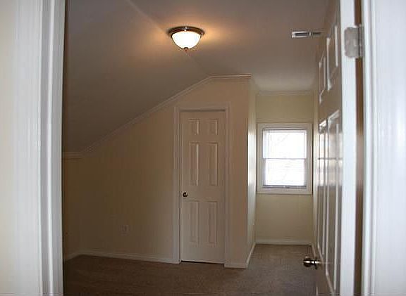 5th image of 108 Lutie St