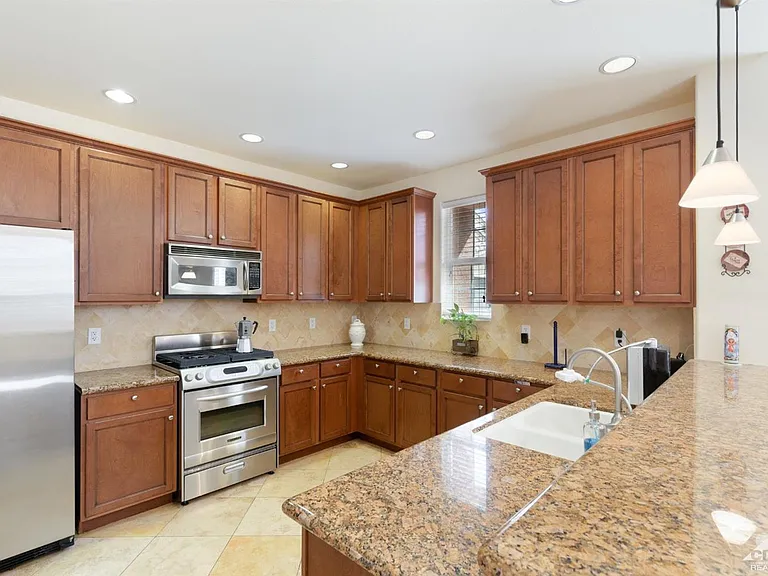 52130 Rosewood Ln — Photo 43
