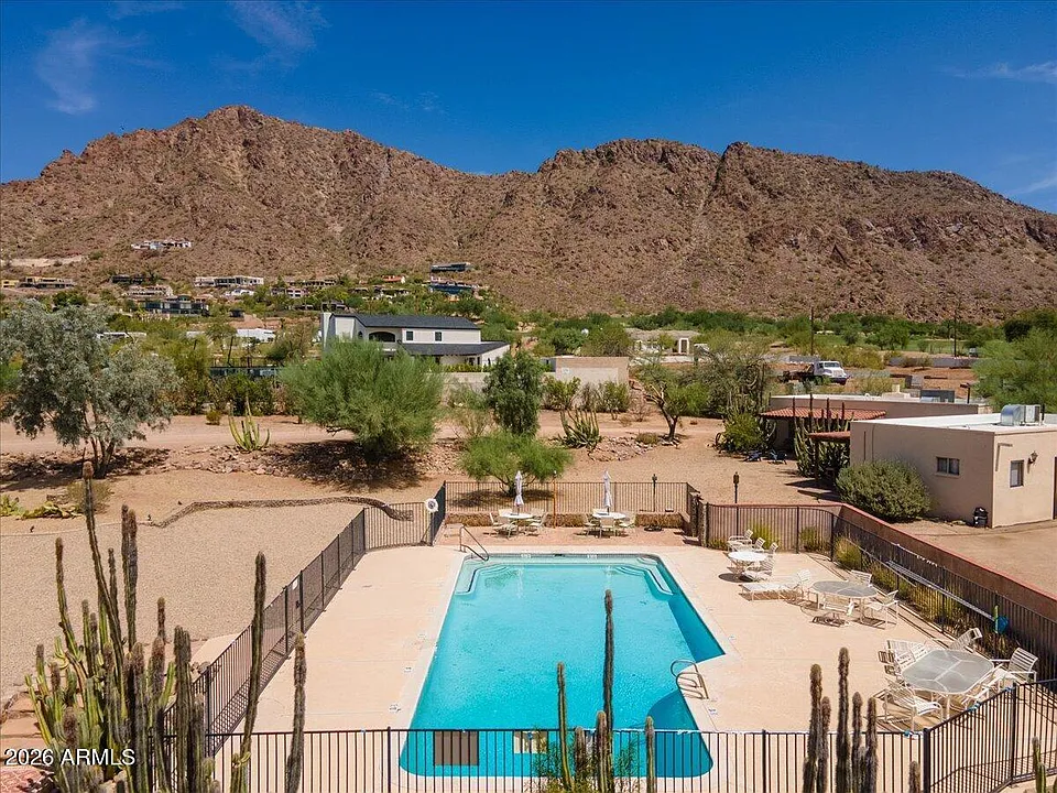 5702 E Camelback Rd #SAGUARO