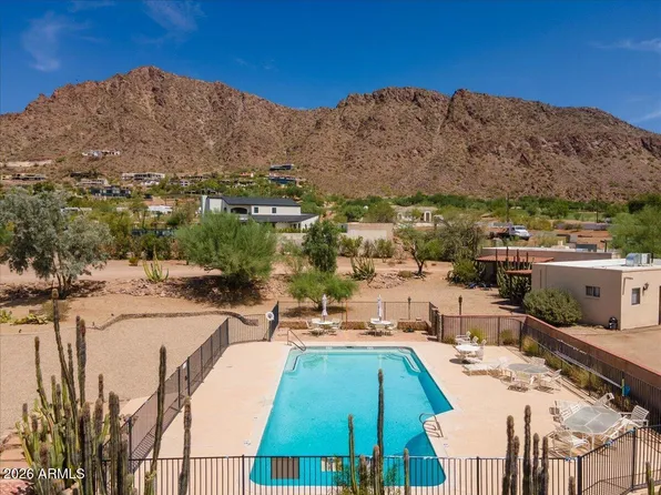 5702 E Camelback Rd, Phoenix, AZ 85018