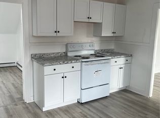 195 Cross St FLOOR 2, Central Falls, RI 02863
