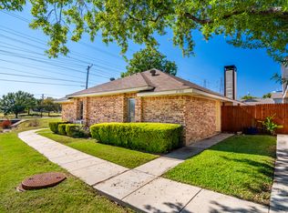 2302 Carol Good Ln, Carrollton, TX 75006