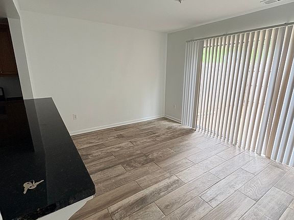 4th image of 6481 Heritage Hill Dr
