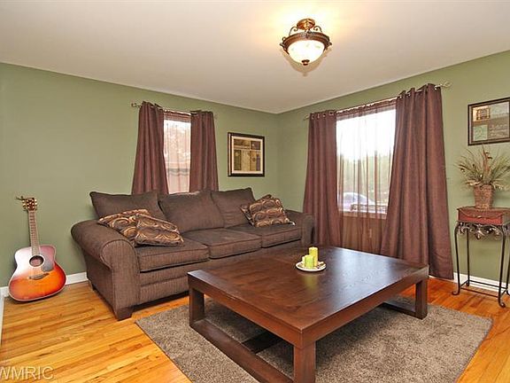 3rd image of 15 Leona Ave