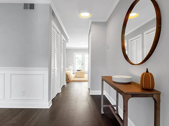 Entry way