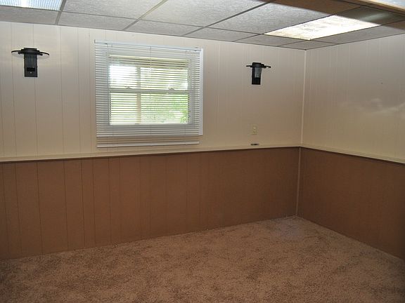 5th image of 1606 Argyle Ln