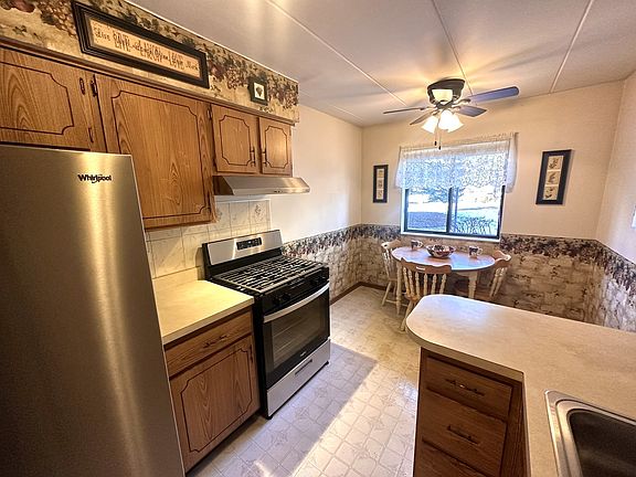 4th image of 4922 134th St APT 303
