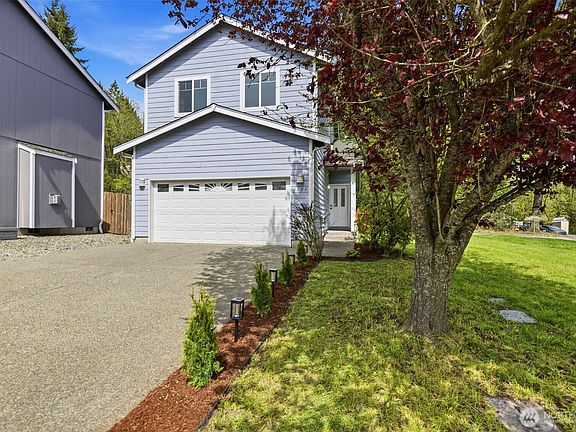 2nd image of 4604 20th Way NE