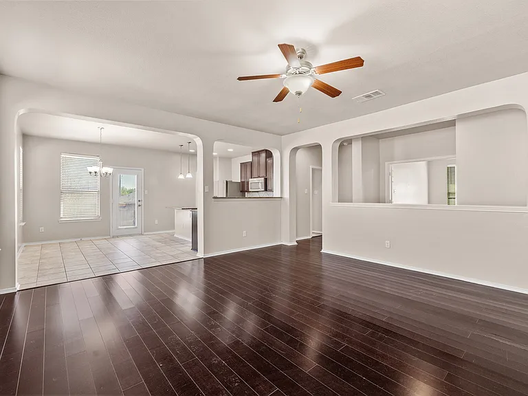 1214 Lonesome Oak Dr — Photo 12