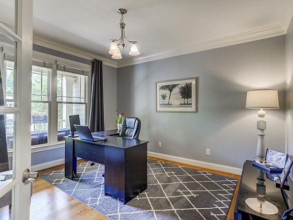 5th image of 125 Roslyn Hills Dr