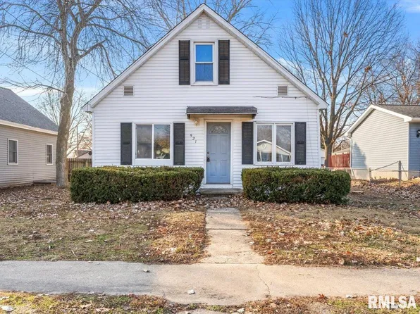521 S Lincoln St, Divernon, IL 62530