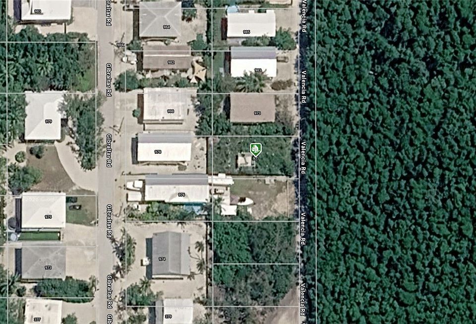 1st image of 971 Valencia Rd