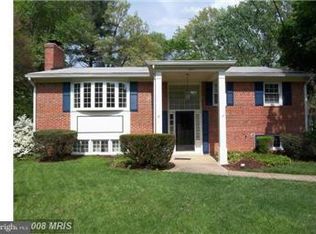 1041 Warbler Pl, Mc Lean, VA 22101