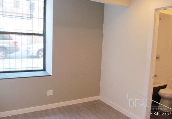 4th image of 1143 Union St #1