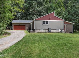 438 N Nassau Road, Averill Park, NY 12018