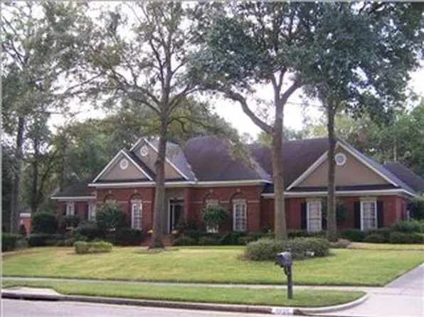 5555 Briarfield Ln, Mobile, AL 36693