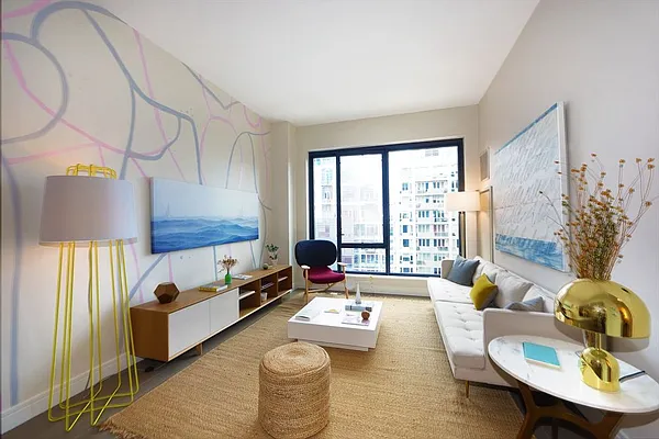 Rented by The Bloomstone Group LLC | media 22