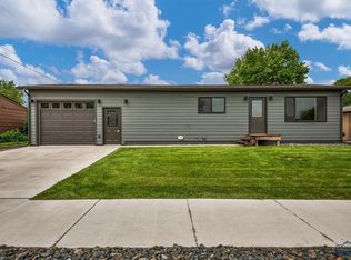 1305 Downing St, Rapid City, SD 57701