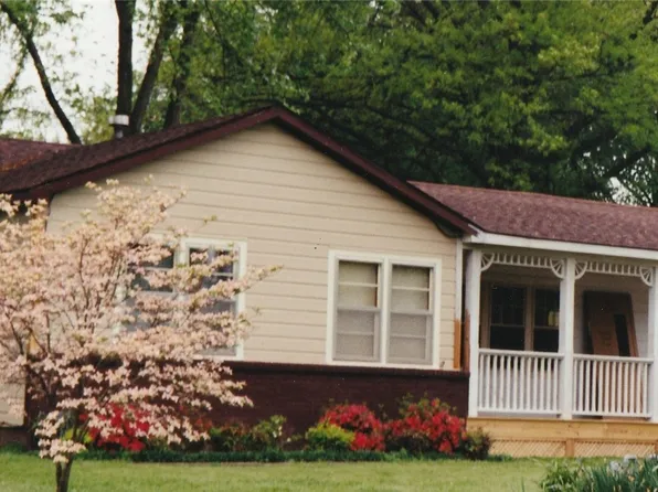 612 S Oak Hill St, Siloam Springs, AR 72761
