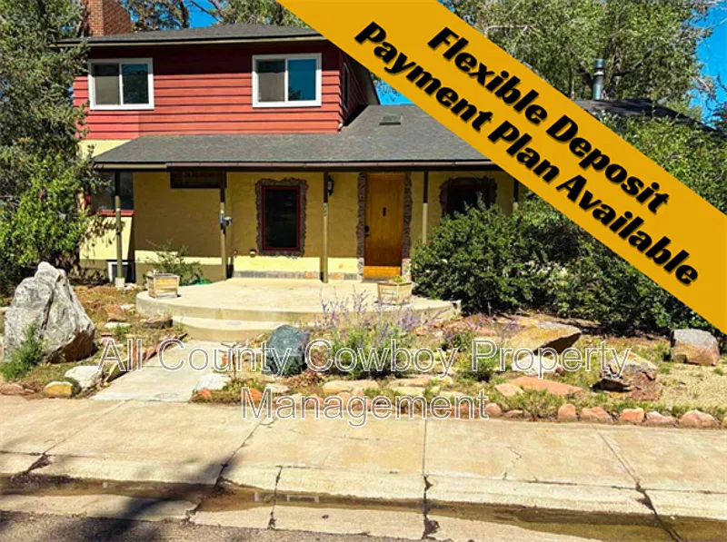 5 bed, 3.5 bath, $2,995 — Photo 1