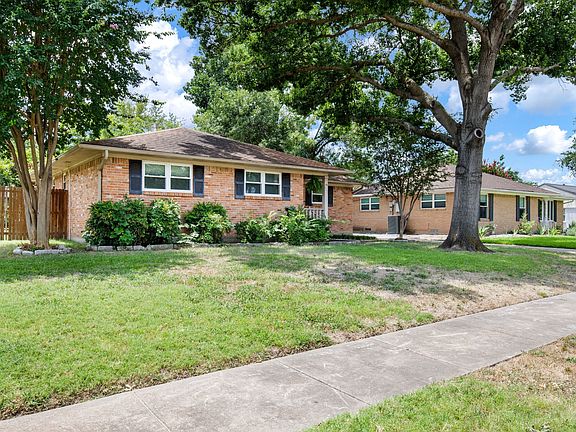 4th image of 619 Stardust Ln