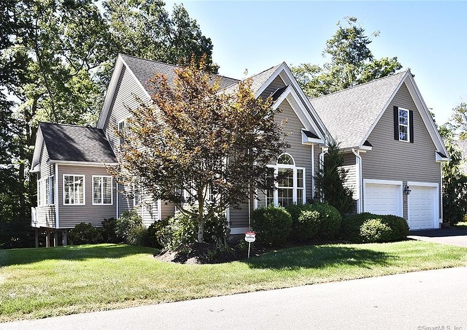 33 Riverwalk, Branford, CT 06405 MLS 170521000 Zillow