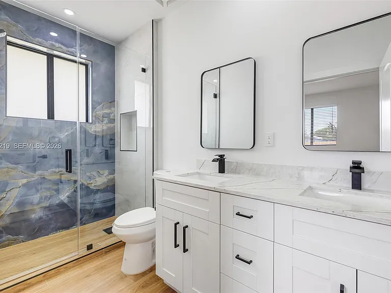11088 SW 219th St — Photo 17
