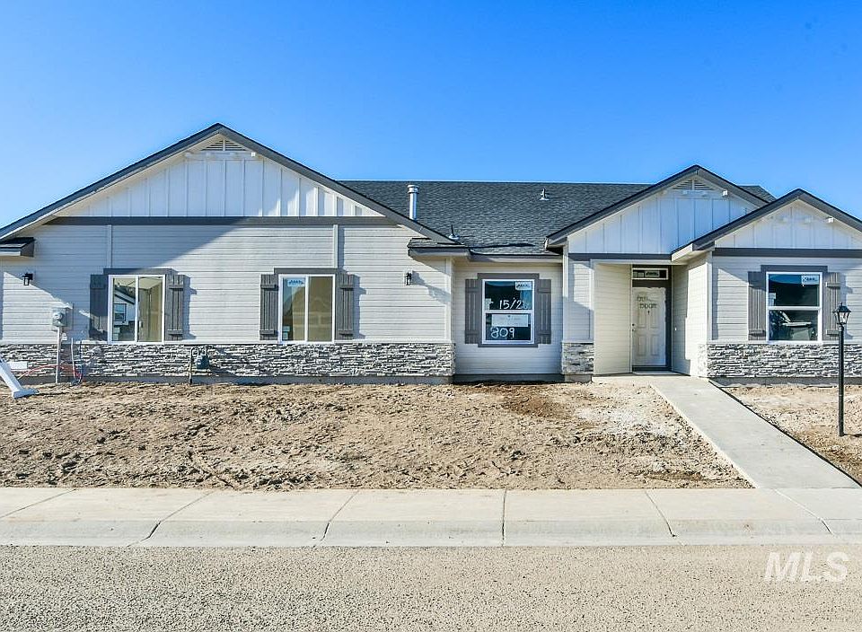 1st image of 809 Brampton Dr