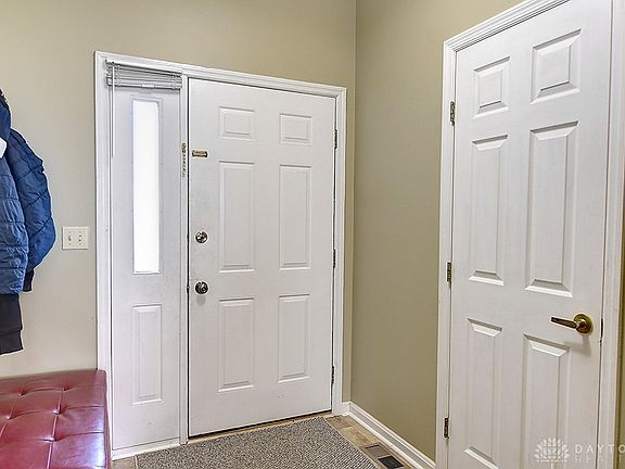 3rd image of 8571 Timber Park Dr