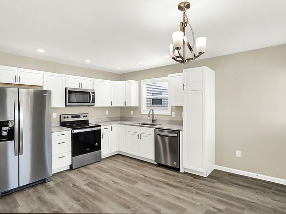 3rd image of 6310 River Run Dr