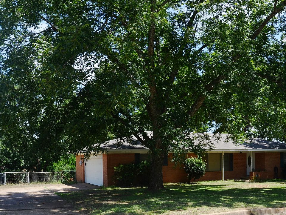 1st image of 126 Brierwood Dr