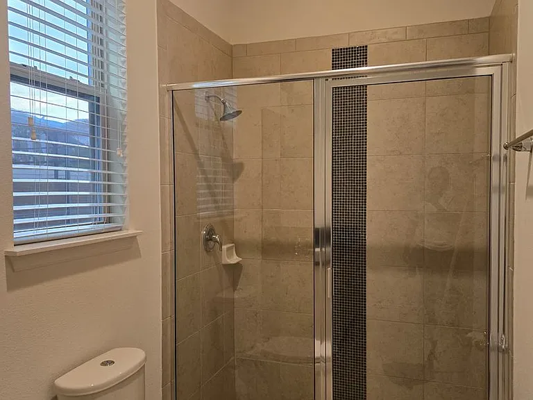 9240 Woodcrane Dr — Photo 42