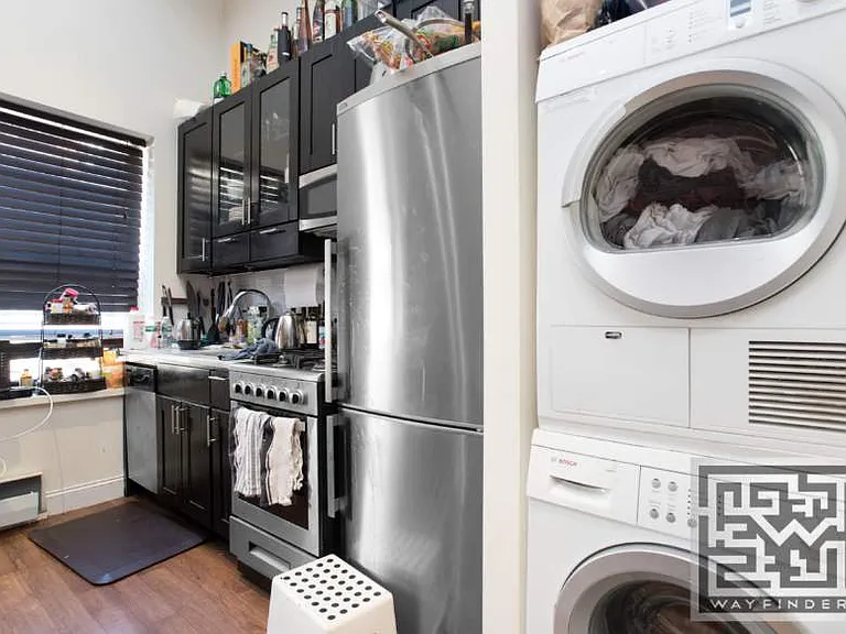 310 W 21st St #8 — Photo 4