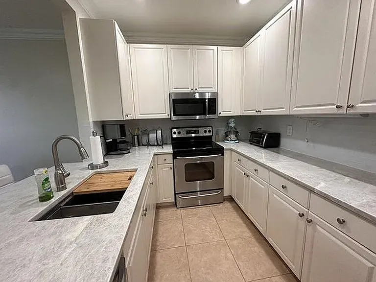 1460 Corbison Point Pl — Photo 1