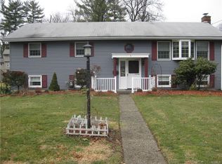 5 Robalene Dr, Goshen, NY 10924