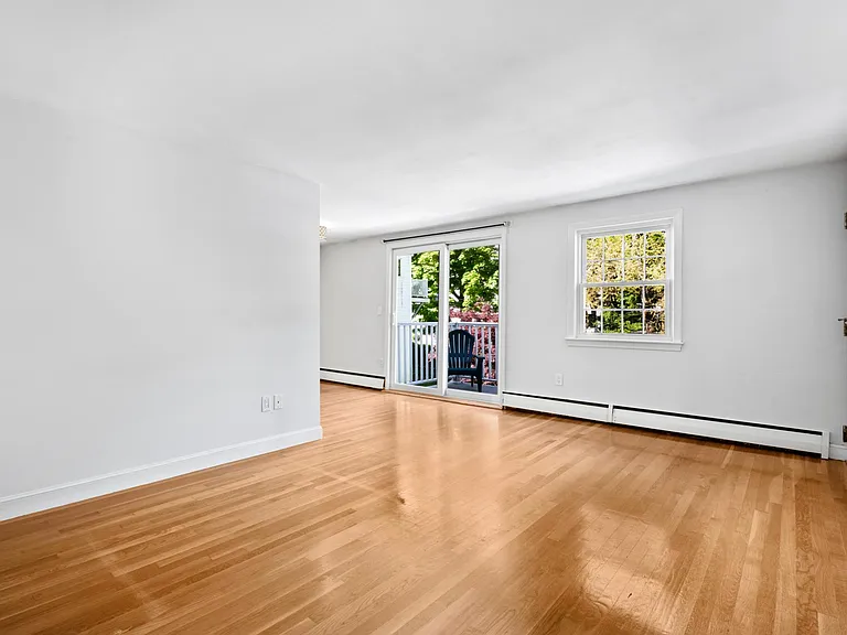 15 Lafayette St #2 — Photo 6