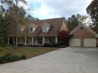 15 Chestnut Point, Petal, MS 39465