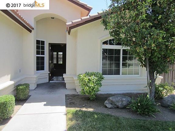 2nd image of 203 Santa Lucia Dr