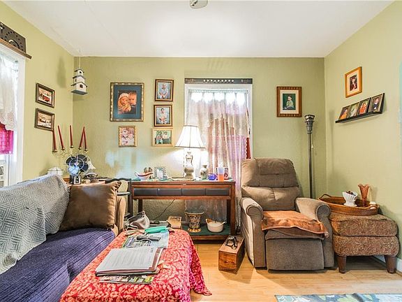 5th image of 2916 N Woodrow Ave