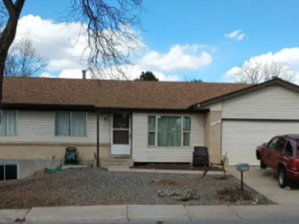 17105 E Greenwood Cir, Aurora, CO 80013