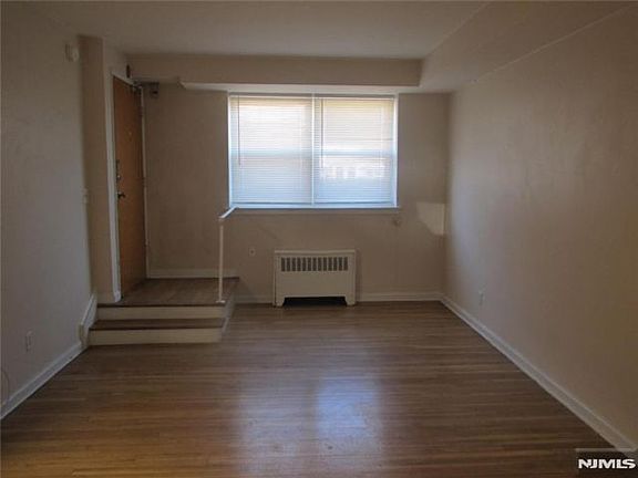 3rd image of 51 Hastings Ave #A