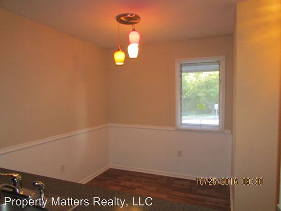 5th image of 100 Willow Run Dr APT 2
