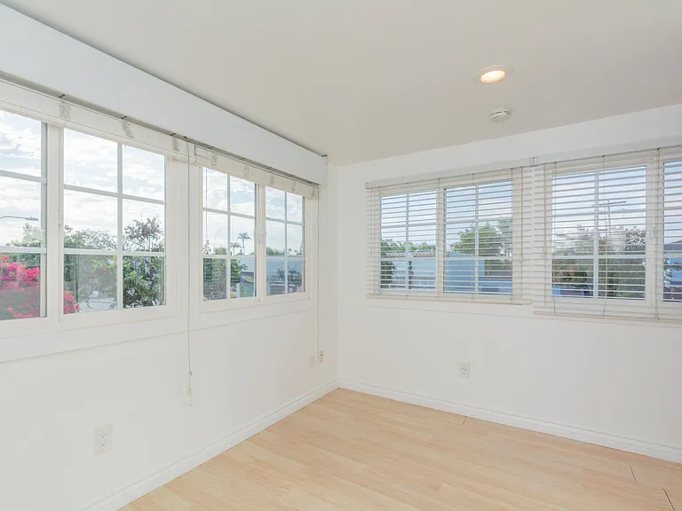 4231 Adams Ave — Photo 9