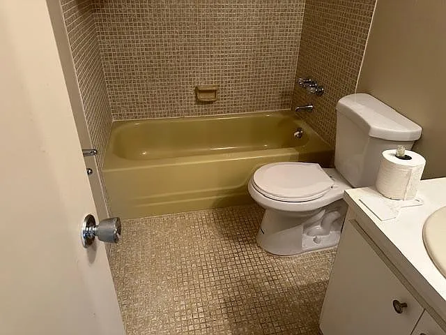 7605 NW 5th Pl #106 — Photo 5