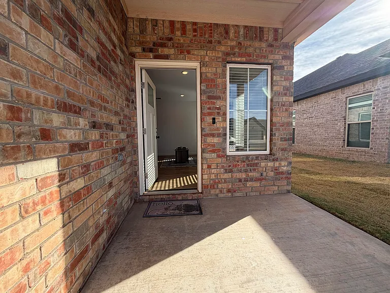 5807 Virginia Ave — Photo 2