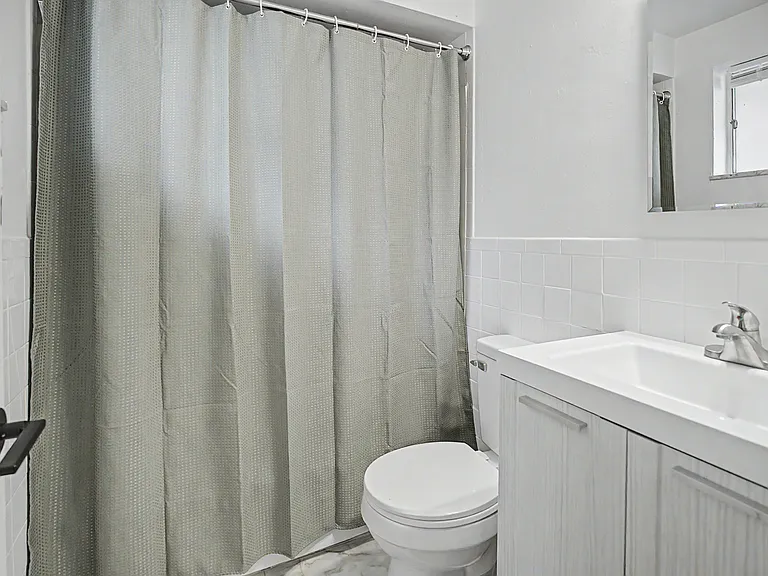 333 N Ellis St #F — Photo 8